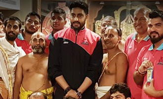 Abhishek Bachchan in Chennai with team Jaipur Pink Panthers