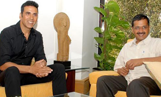 After Shatrughan Sinha, Bollywood action star Akshay Kumar meets Delhi Chief Minister Arvind Kejriwal!