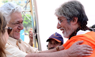 Amitabh Bachchan in disbelief over Om Puri's Death