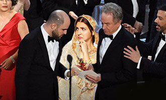 REALLY! Anushka aka Shashi had warned Oscars people about the goof-up!