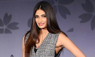 Athiya Shetty likes to have fun with clothes