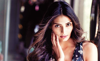 Athiya Shetty feels It's OKAY to have bad hair day