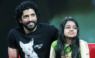 Farhan Akhtar's daughters help him in Water Conservation