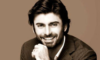 WOW! Fawad Khan celebrates 10 years of married life