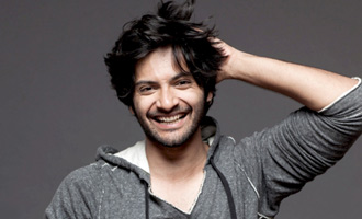 HOOKED: Ali Fazal proposes to his mysterious lady