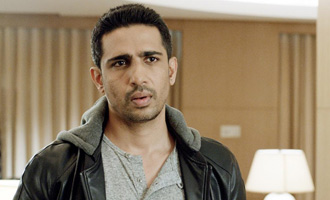 OMG! Gulshan Devaiah gets drunk and goes into depression!