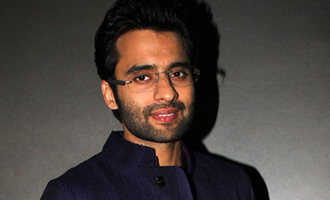 Jackky Bhagnani did 'spell check' to welcome Malala on Twitter