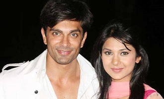 Karan Singh Grover & Jennifer Winget are officially separated