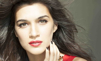 Kriti crazy over Lucknowi sweets