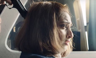 Sonam Kapoor's 'Neerja' trailer impresses Big B, Aamir Khan, Dhanush, Alia