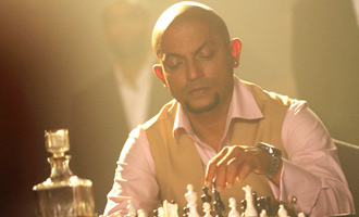 Nishikant Kamat goes bald for Baddie Look!!!