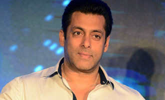 Salman Khan won't get to watch 'Prem Ratan Dhan Payo' first!