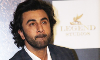 Ranbir stands by 'Jagga Jasoos' team, disagrees with father