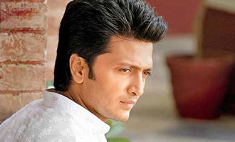 Did you know: Riteish Deshmukh is the new item boy of B-Town