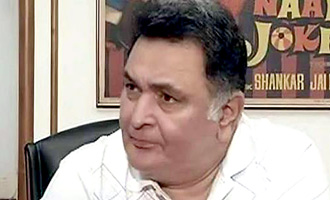 Find out: Why is Rishi Kapoor afraid to come on stage?
