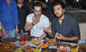 Pulkit and Riteish visit Mohammad Ali Road
