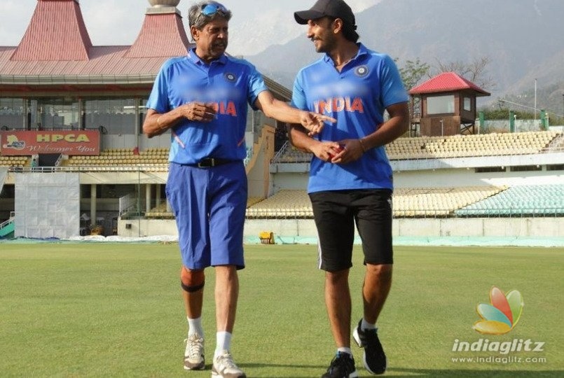 Watch Kapil Dev Trains Ranveer Singh With His Signature Shot!