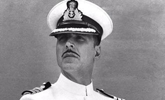 Akshay Kumar's first look from 'Rustom': Click Here