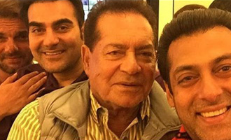Selfie Time: For Salman Khan along with father & brothers