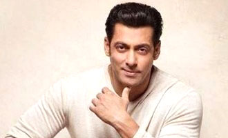 Salman Khan wishes SRK & Hrithik Roshan