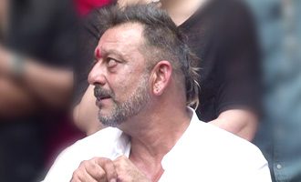 Sanjay Dutt's funky style attracts Bollywood fashion circuit! - Bollywood  News 