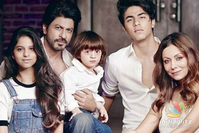 Gauri Khan Finally Allows SRK To Do This After Many Years!