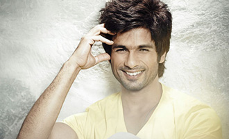 Shahid Kapoor followed by music wherever!