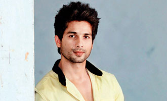 Shahid Kapoor took lessons from gold medalist shooter Ronak Pandit: 'Rangoon'