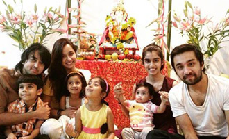 Shraddha Kapoor Celebrates Ganesh Chaturthi with Family