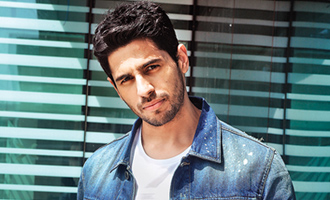 Sidharth Malhotra: Suneil Shetty really fit for his age