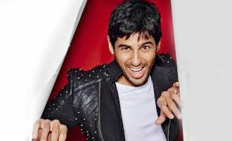 Sidharth Malhotra follows not one, but two PMs!