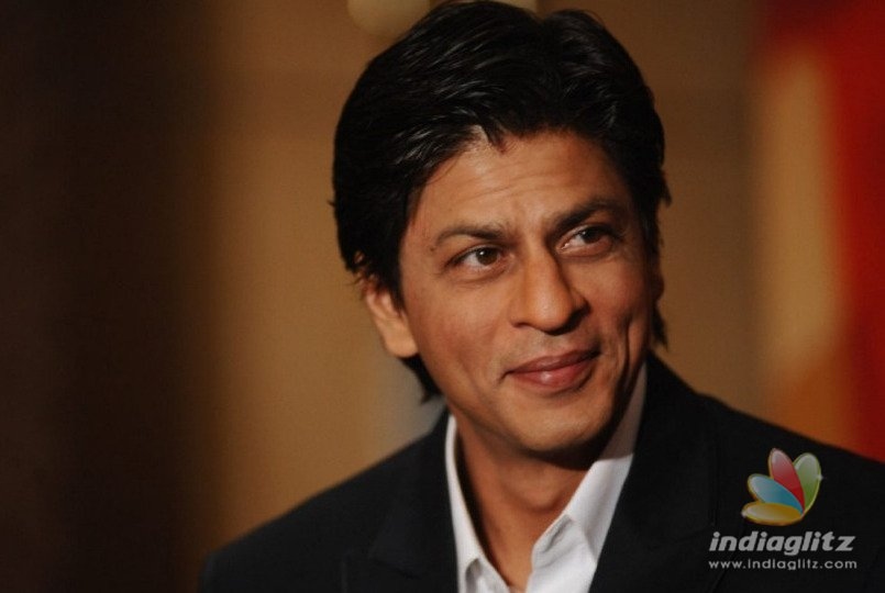 This Is How Shah Rukh Khan Reacted To The Karan Johar’s Controversy!