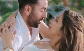 WOW! 'Tamasha' trailer out