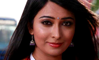 Continue Acting - Radhika Pandit - Tamil News - IndiaGlitz.com