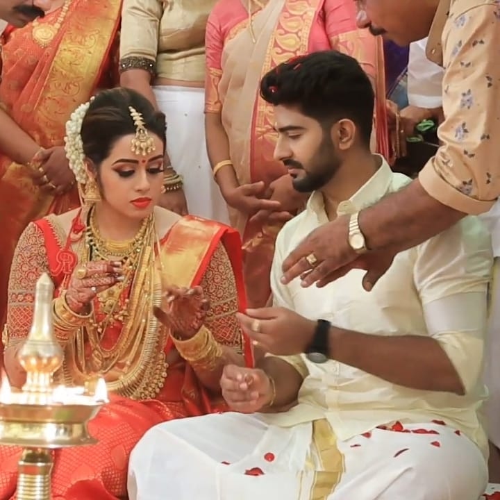 See pics, Popular serial actor gets married - Malayalam News ... Kerala Hindu Nair Wedding Photos