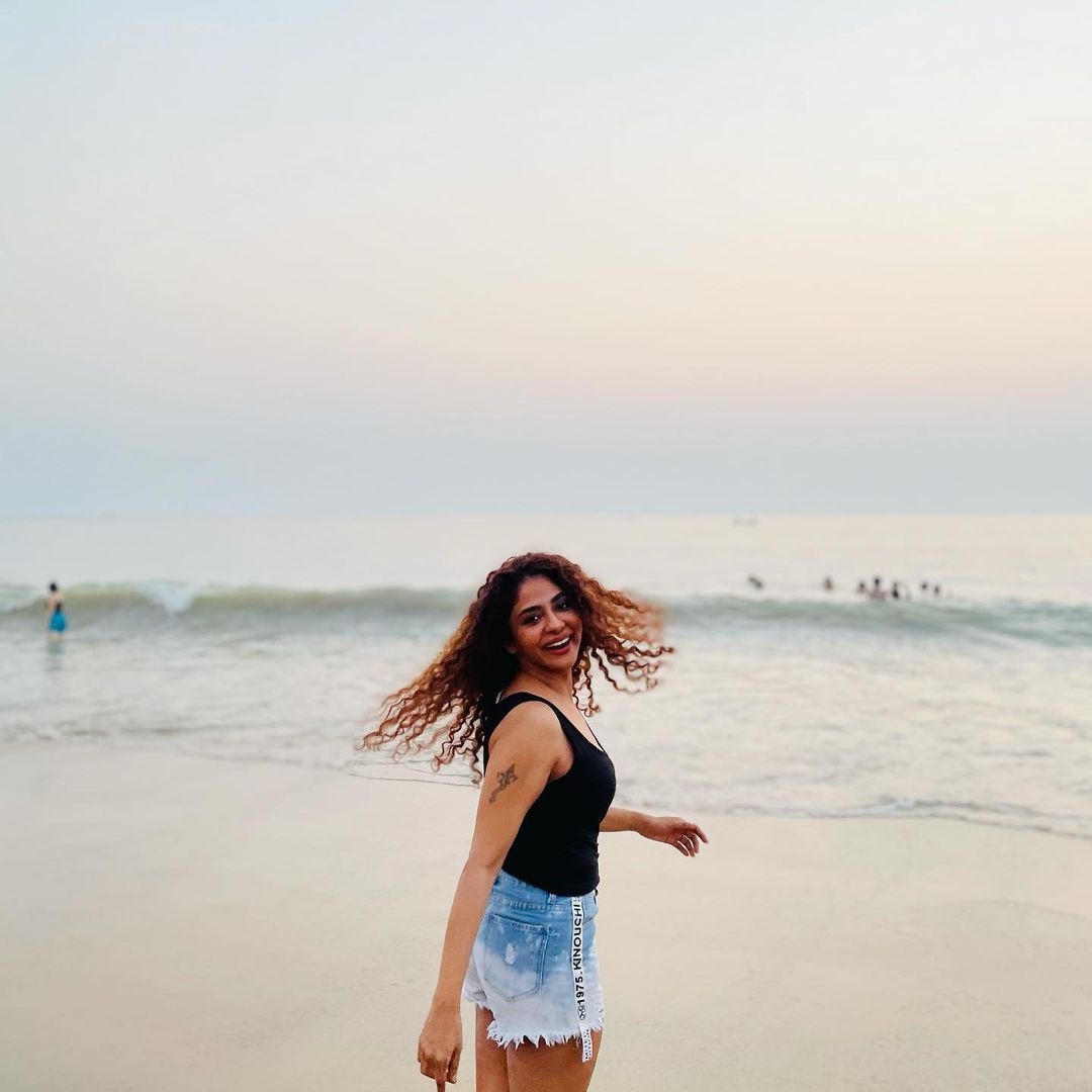 Poornima indrajith vacation pictures