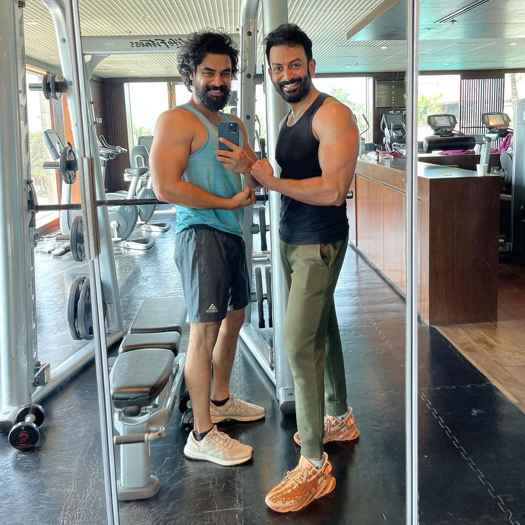 Prithviraj and Tovino Thomas hit the gym together, pics go viral ...
