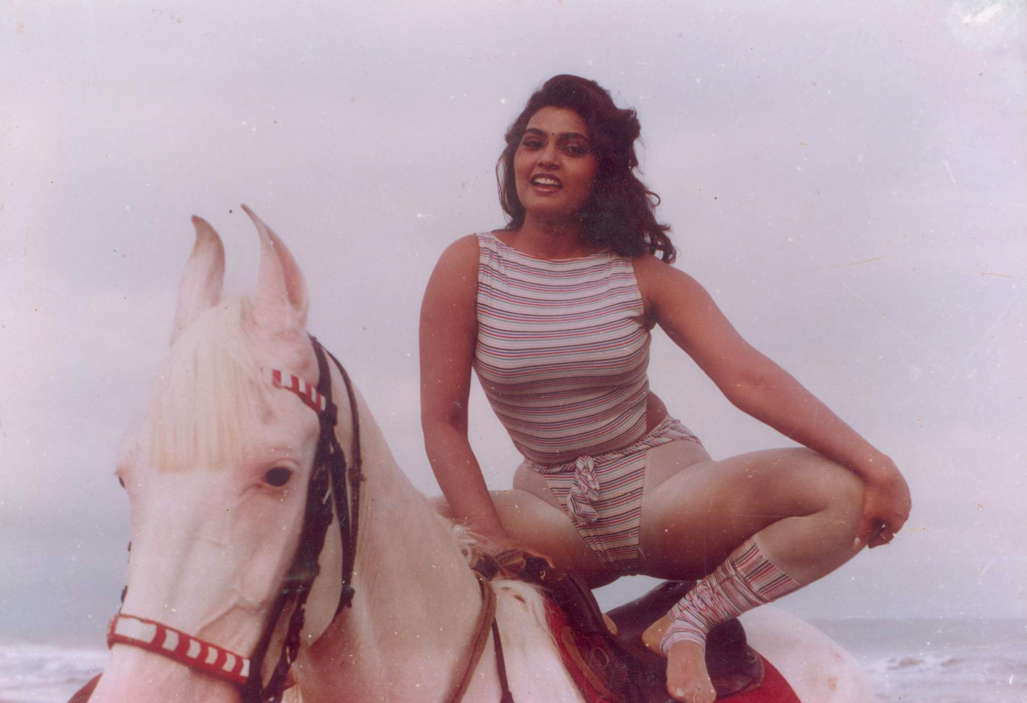Silk Smitha Jodu Gitthala Bandi Telugu Hot Retro Hit Sexy Photo Song High Quality