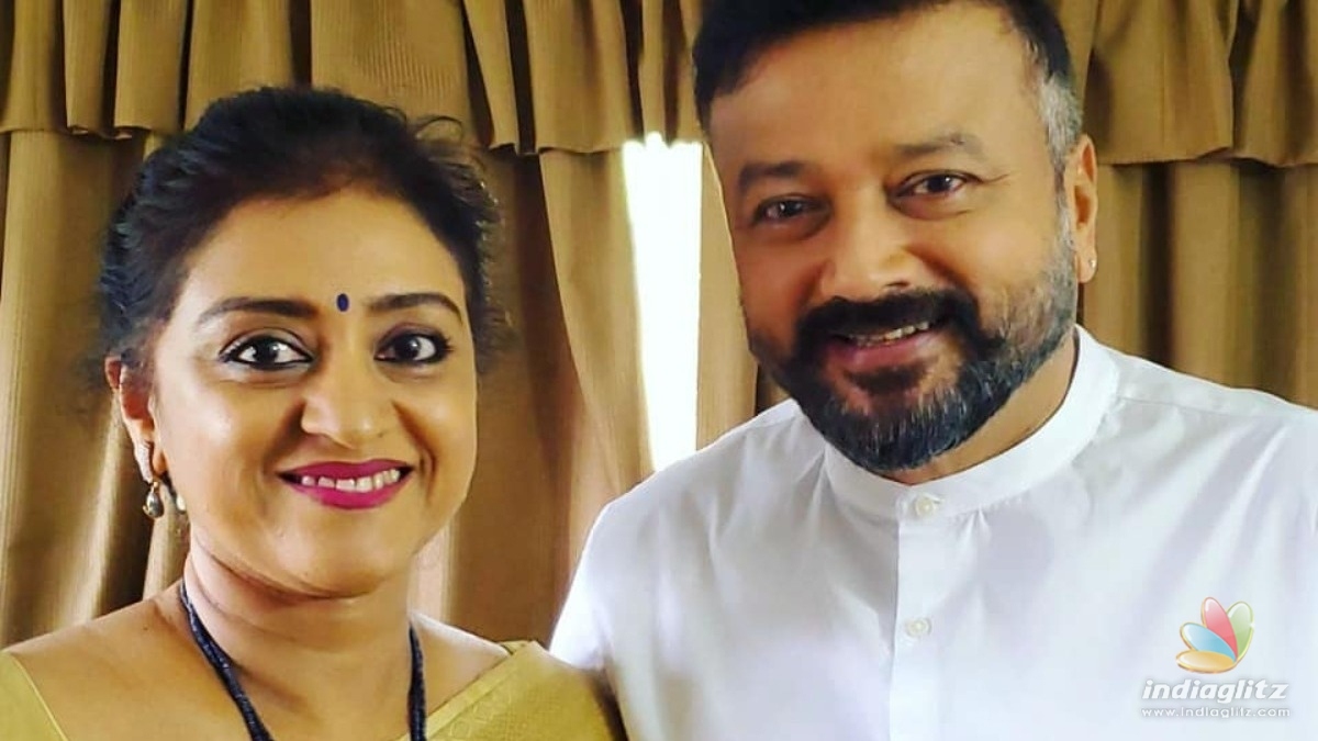 Actor Jayaram shares a lovely picture with his wife Parvathy