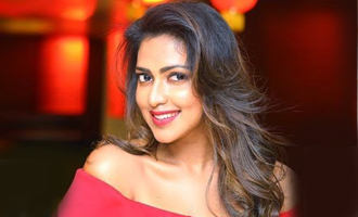 Amala Paul to be the Queen