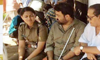 Anusree plays a cop in Mohanlal starrer 'Oppam'