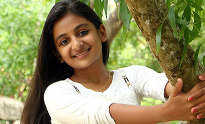 Drishyam kid Esther Anil to make her heroine debut in KOLLYWOOD