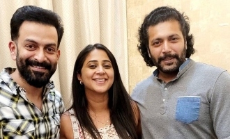 Actress Kaniha shares a picture with Prithviraj and Jayam Ravi