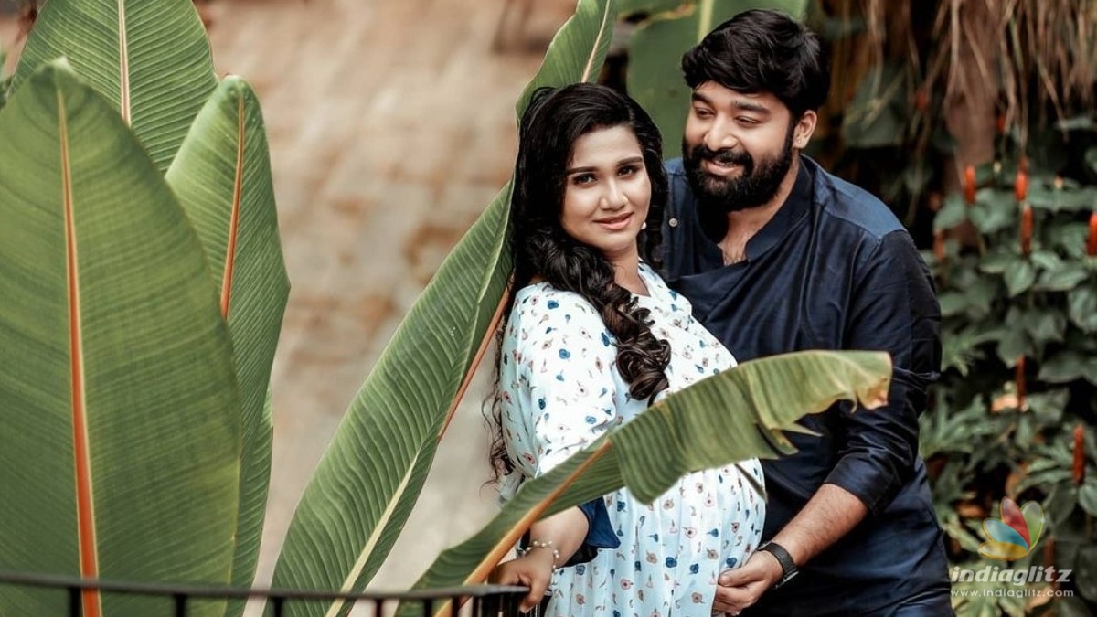 Serial actor Niranjan Nair gives a glimpse of wifes maternity shoot