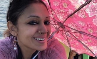 You cannot miss this throwback picture of Shobana