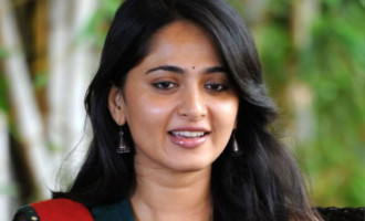 Anushka Shetty leaves Unni Mukundan awestruck : Here's how!