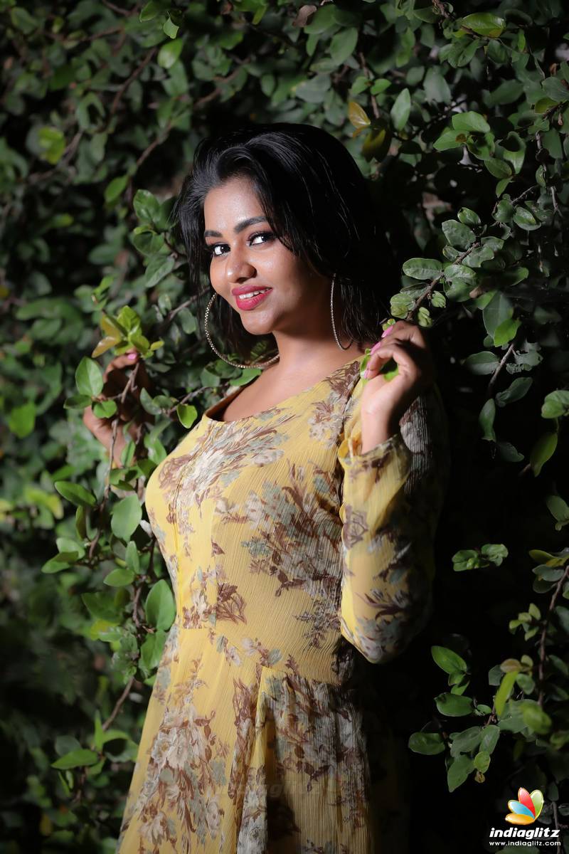 Shalu Photos - Tamil Actress photos, images, gallery, stills and clips ...
