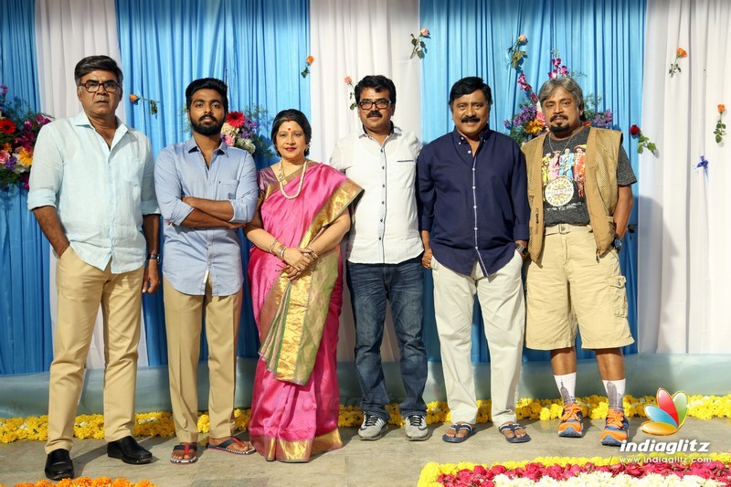 '100 Percent Kaadhal' Team Celebrated Pongal in The Sets