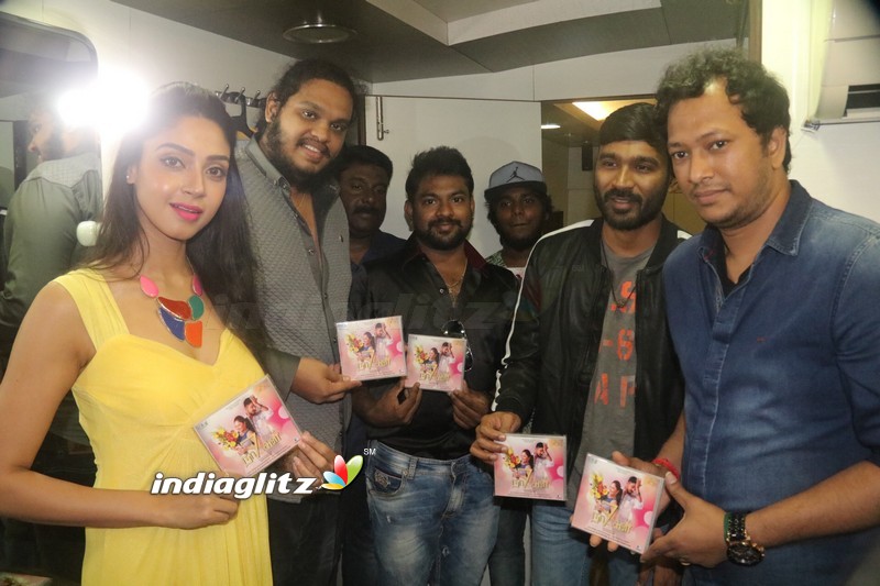 Dhanush Launches '7 Naatkal' Audio