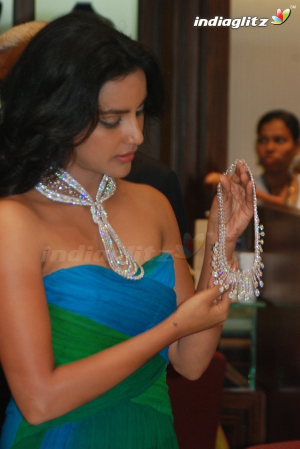 Priya Anand @ Forevermark Collections